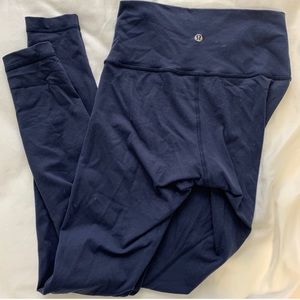navy blue lululemon wunder under leggings